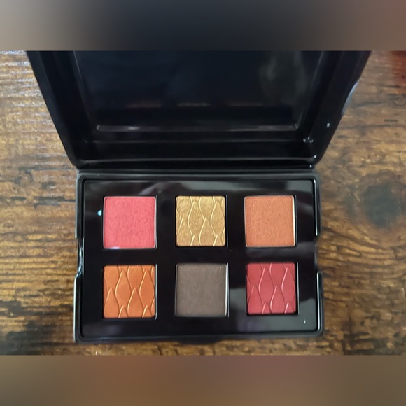 Christian Louboutin Rose Pigalle Eye Shadow Palette Refill Authentic** - Picture 2 of 3